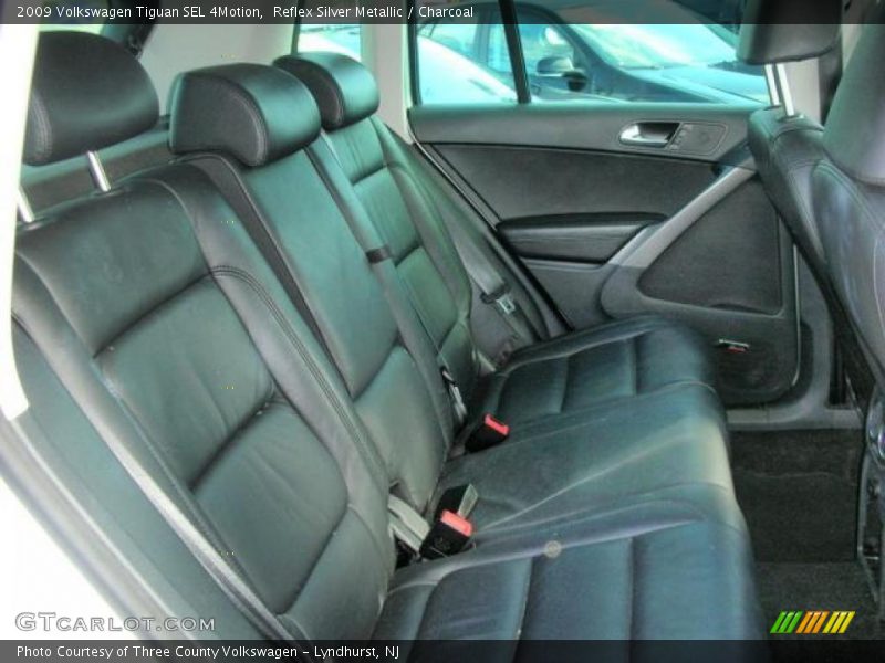 Reflex Silver Metallic / Charcoal 2009 Volkswagen Tiguan SEL 4Motion