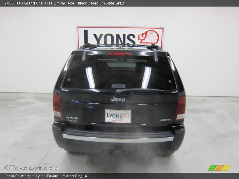 Black / Medium Slate Gray 2005 Jeep Grand Cherokee Limited 4x4