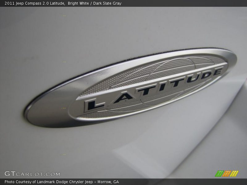 Bright White / Dark Slate Gray 2011 Jeep Compass 2.0 Latitude