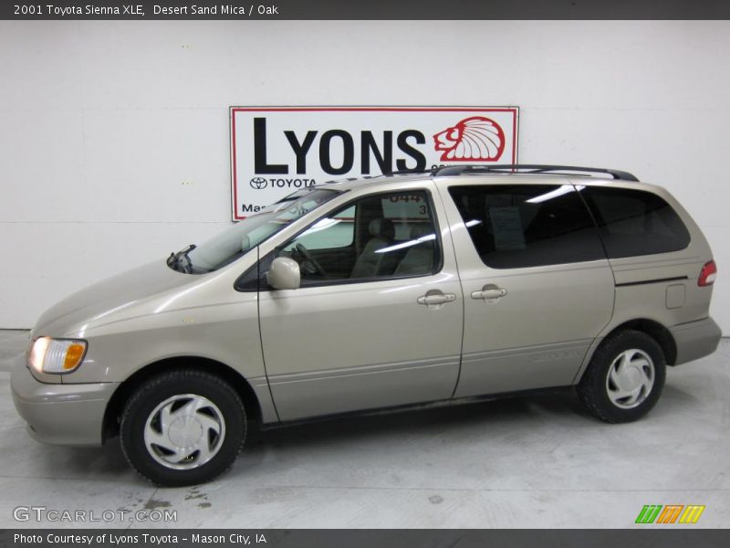 Desert Sand Mica / Oak 2001 Toyota Sienna XLE