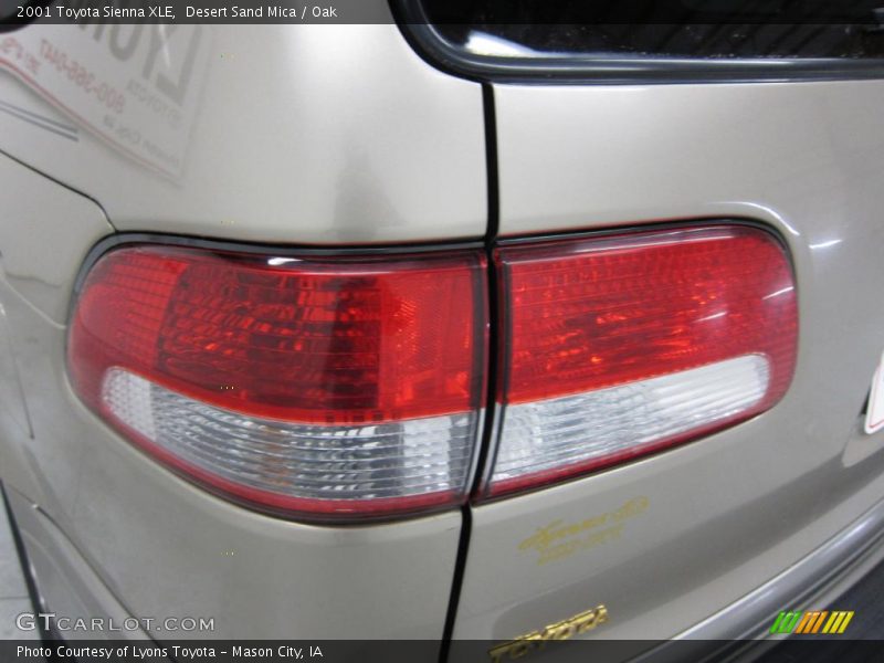 Desert Sand Mica / Oak 2001 Toyota Sienna XLE