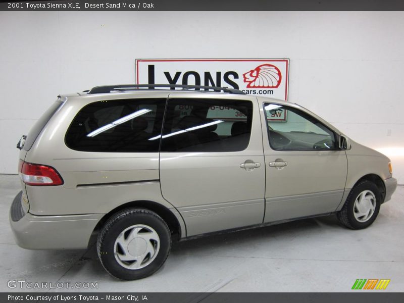 Desert Sand Mica / Oak 2001 Toyota Sienna XLE