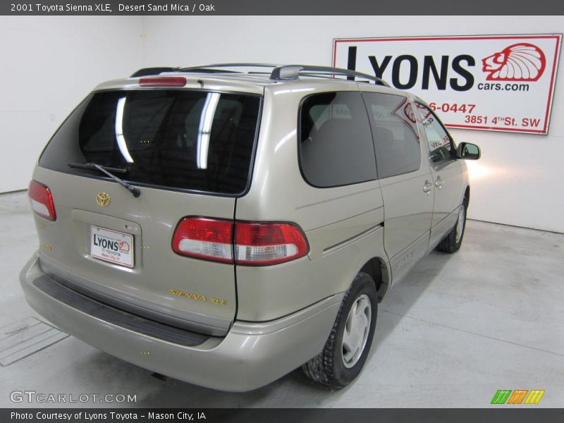 Desert Sand Mica / Oak 2001 Toyota Sienna XLE