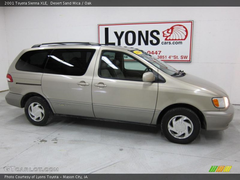 Desert Sand Mica / Oak 2001 Toyota Sienna XLE