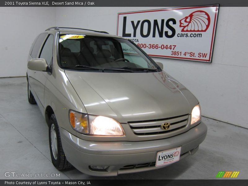 Desert Sand Mica / Oak 2001 Toyota Sienna XLE
