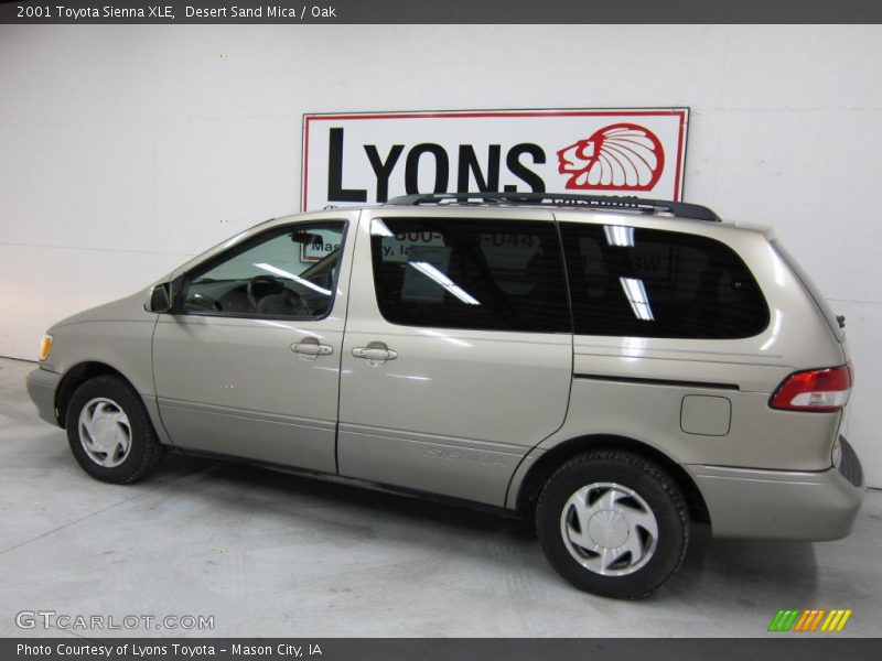 Desert Sand Mica / Oak 2001 Toyota Sienna XLE