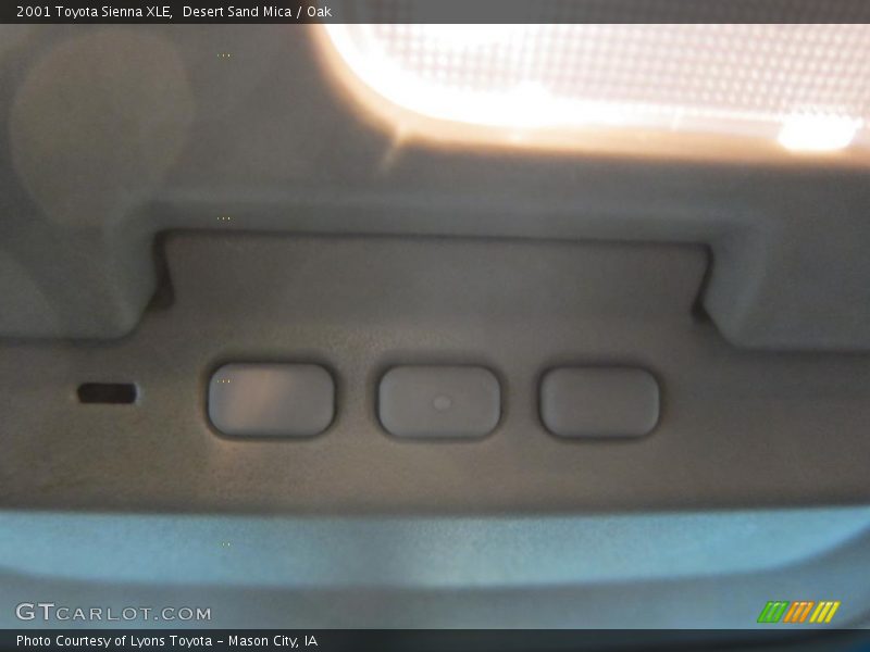 Desert Sand Mica / Oak 2001 Toyota Sienna XLE