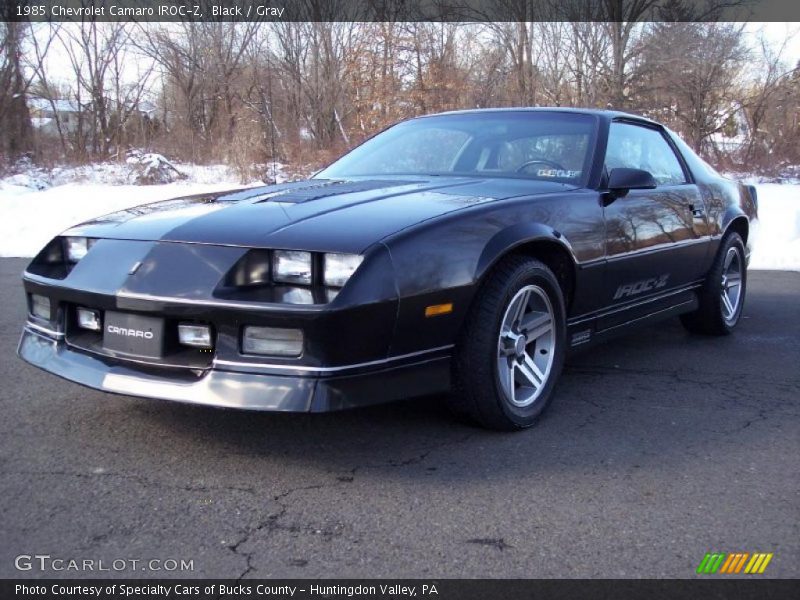 Front 3/4 View of 1985 Camaro IROC-Z