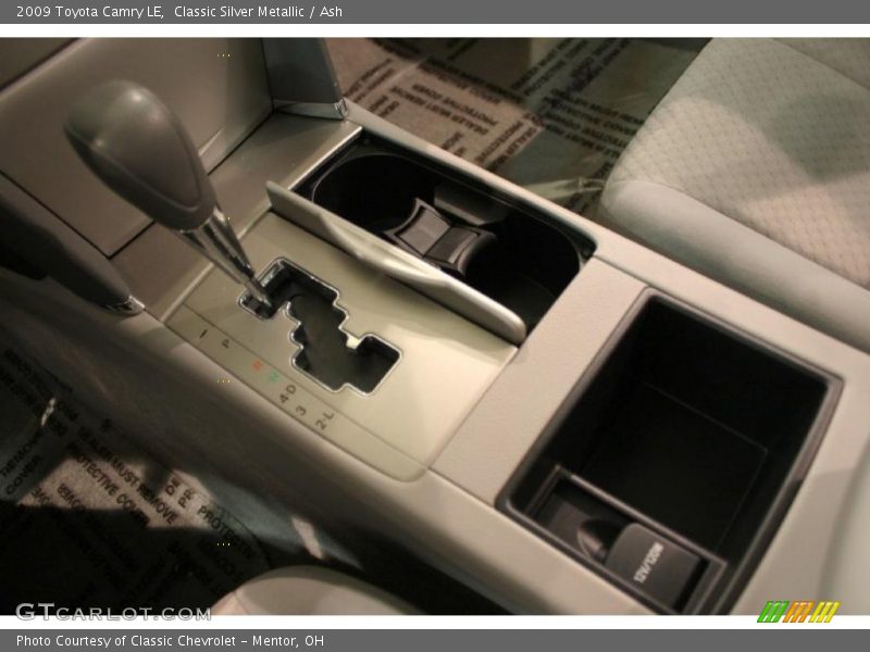 Classic Silver Metallic / Ash 2009 Toyota Camry LE
