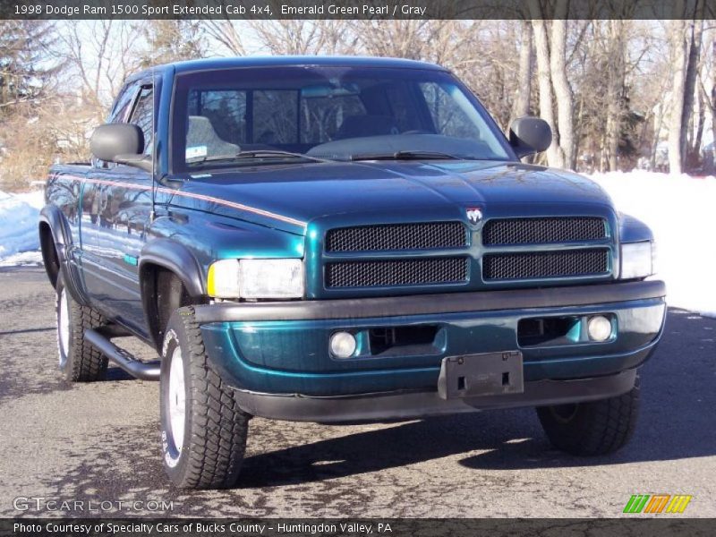 Emerald Green Pearl / Gray 1998 Dodge Ram 1500 Sport Extended Cab 4x4
