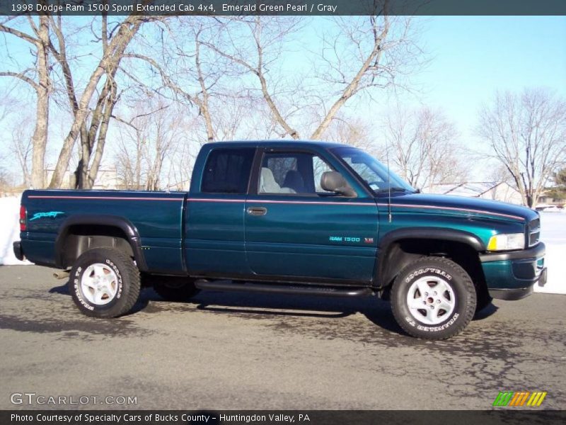 Emerald Green Pearl / Gray 1998 Dodge Ram 1500 Sport Extended Cab 4x4