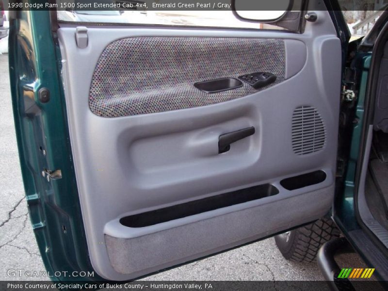 Emerald Green Pearl / Gray 1998 Dodge Ram 1500 Sport Extended Cab 4x4