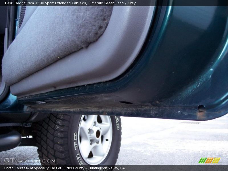Emerald Green Pearl / Gray 1998 Dodge Ram 1500 Sport Extended Cab 4x4