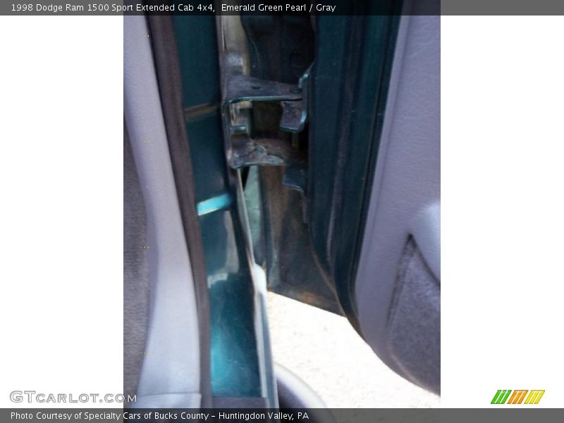 Emerald Green Pearl / Gray 1998 Dodge Ram 1500 Sport Extended Cab 4x4