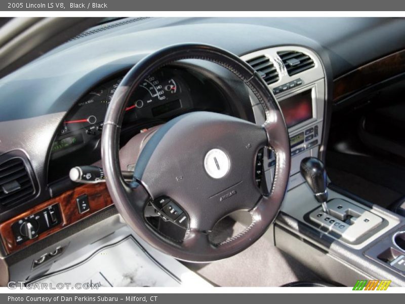 Black / Black 2005 Lincoln LS V8