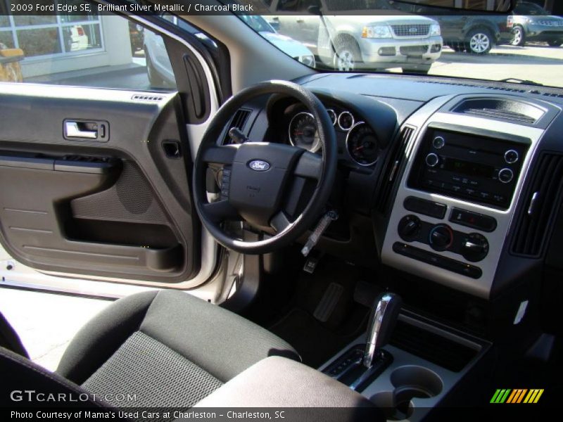 Brilliant Silver Metallic / Charcoal Black 2009 Ford Edge SE