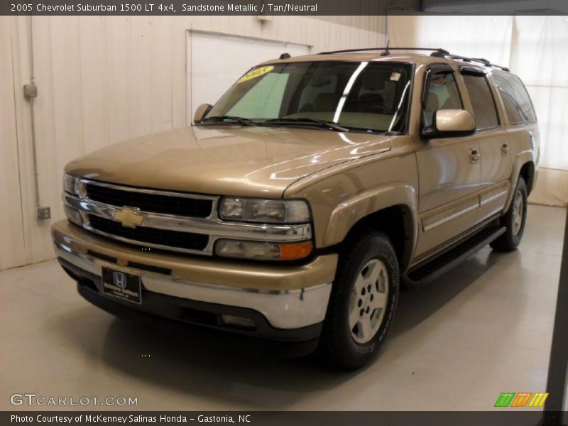 Sandstone Metallic / Tan/Neutral 2005 Chevrolet Suburban 1500 LT 4x4