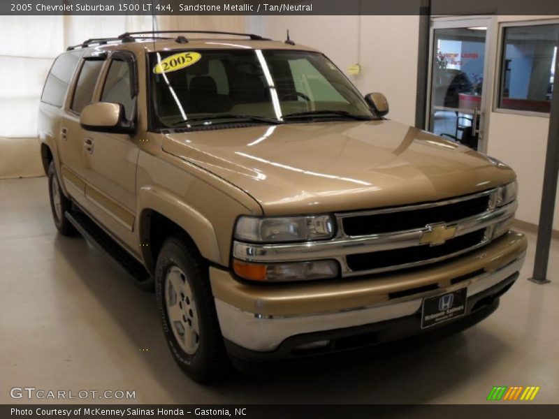 Sandstone Metallic / Tan/Neutral 2005 Chevrolet Suburban 1500 LT 4x4