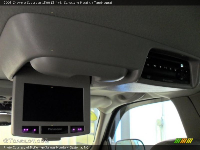 Sandstone Metallic / Tan/Neutral 2005 Chevrolet Suburban 1500 LT 4x4