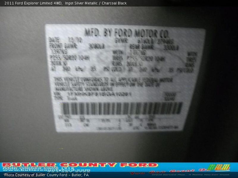 Ingot Silver Metallic / Charcoal Black 2011 Ford Explorer Limited 4WD