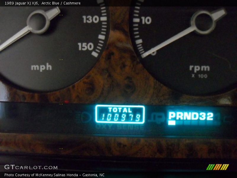 Arctic Blue / Cashmere 1989 Jaguar XJ XJ6