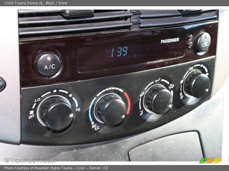 Black / Stone 2009 Toyota Sienna LE