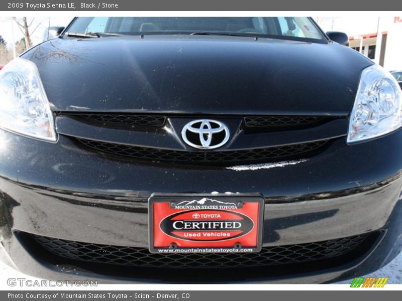 Black / Stone 2009 Toyota Sienna LE