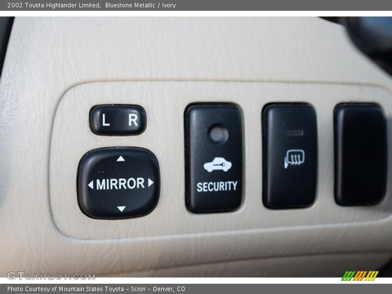 Bluestone Metallic / Ivory 2002 Toyota Highlander Limited