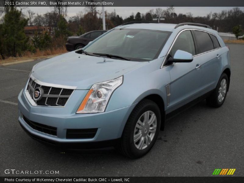 Front 3/4 View of 2011 SRX FWD