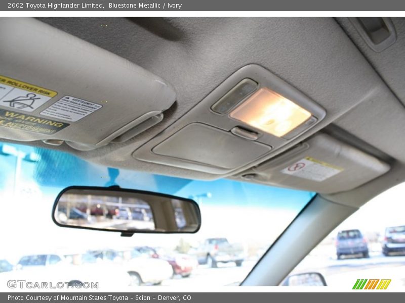 Bluestone Metallic / Ivory 2002 Toyota Highlander Limited