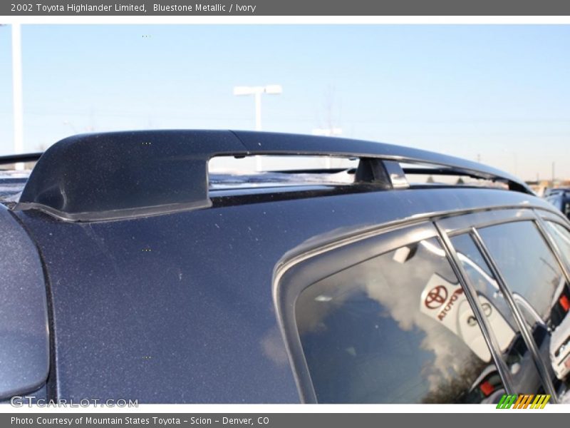 Bluestone Metallic / Ivory 2002 Toyota Highlander Limited