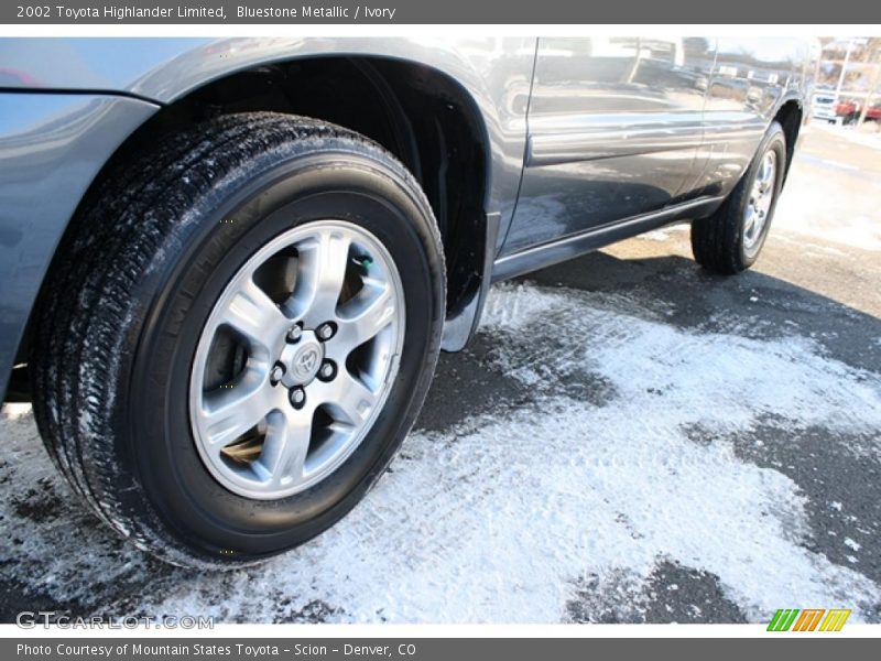 Bluestone Metallic / Ivory 2002 Toyota Highlander Limited