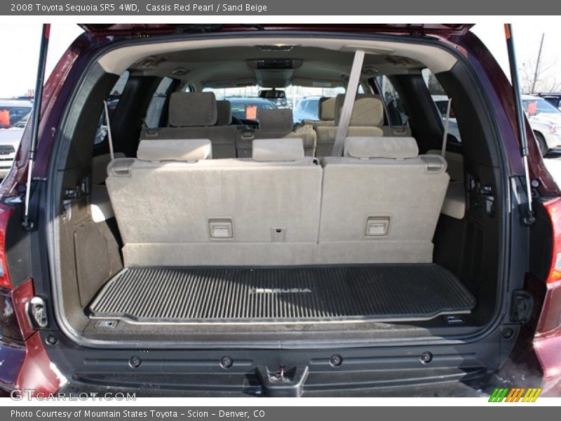  2008 Sequoia SR5 4WD Trunk