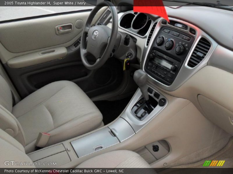  2005 Highlander I4 Ivory Interior