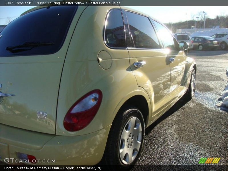 Pastel Yellow / Pastel Pebble Beige 2007 Chrysler PT Cruiser Touring