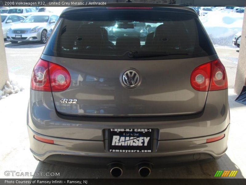 United Grey Metallic / Anthracite 2008 Volkswagen R32
