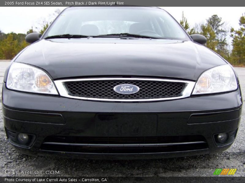 Pitch Black / Dark Flint/Light Flint 2005 Ford Focus ZX4 SES Sedan