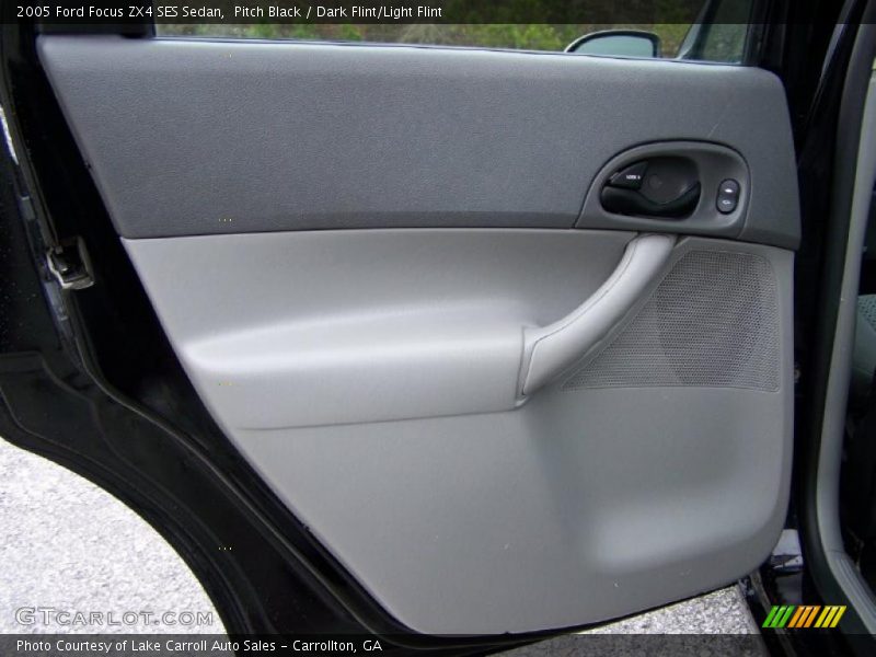 Pitch Black / Dark Flint/Light Flint 2005 Ford Focus ZX4 SES Sedan