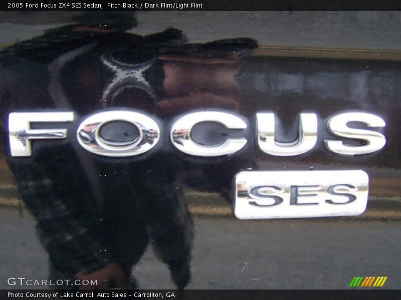 Pitch Black / Dark Flint/Light Flint 2005 Ford Focus ZX4 SES Sedan