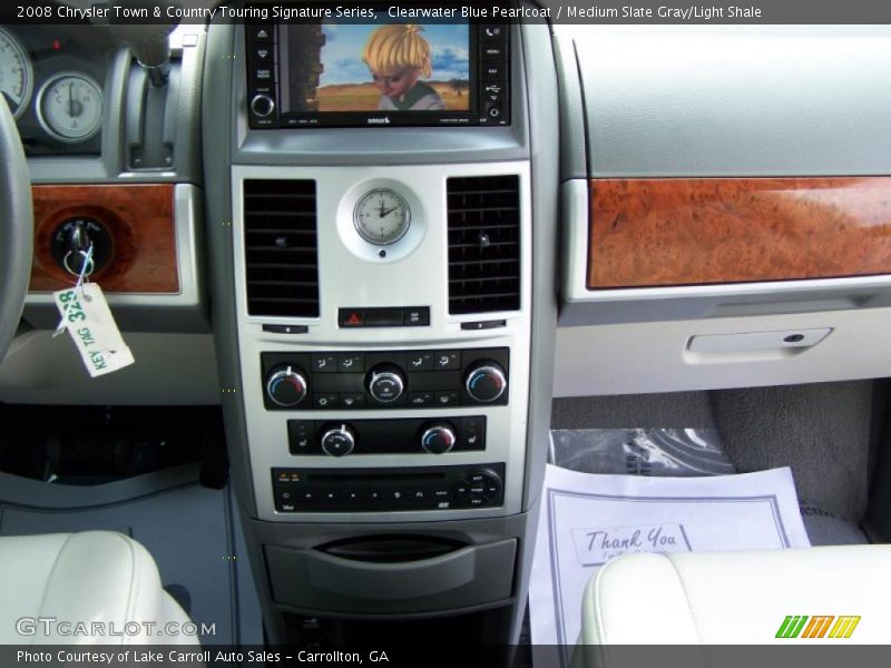 Clearwater Blue Pearlcoat / Medium Slate Gray/Light Shale 2008 Chrysler Town & Country Touring Signature Series