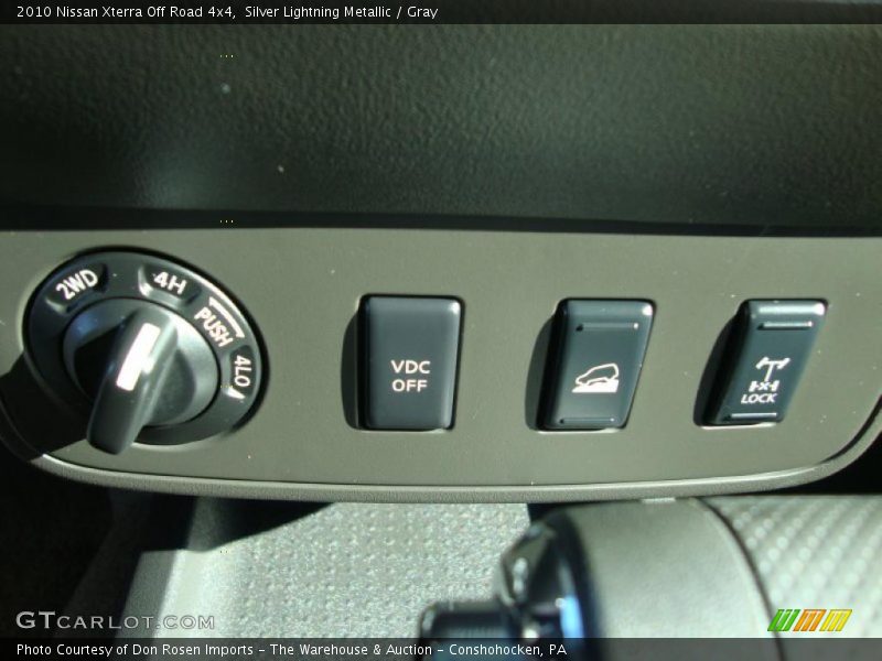 Silver Lightning Metallic / Gray 2010 Nissan Xterra Off Road 4x4
