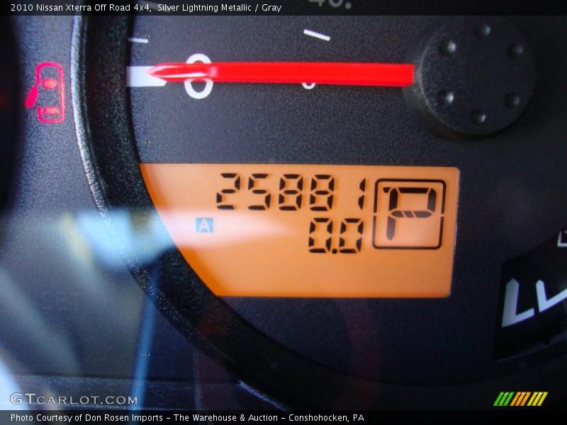 Silver Lightning Metallic / Gray 2010 Nissan Xterra Off Road 4x4