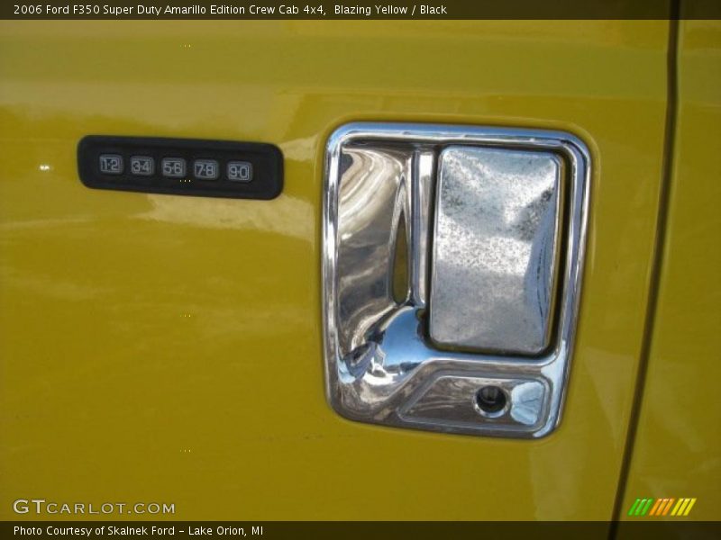 Blazing Yellow / Black 2006 Ford F350 Super Duty Amarillo Edition Crew Cab 4x4