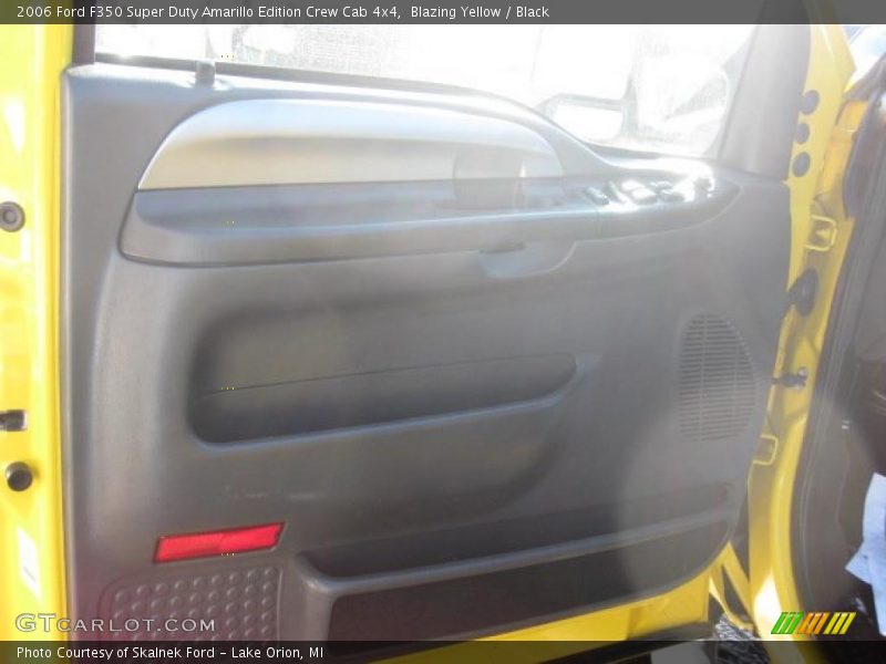 Blazing Yellow / Black 2006 Ford F350 Super Duty Amarillo Edition Crew Cab 4x4