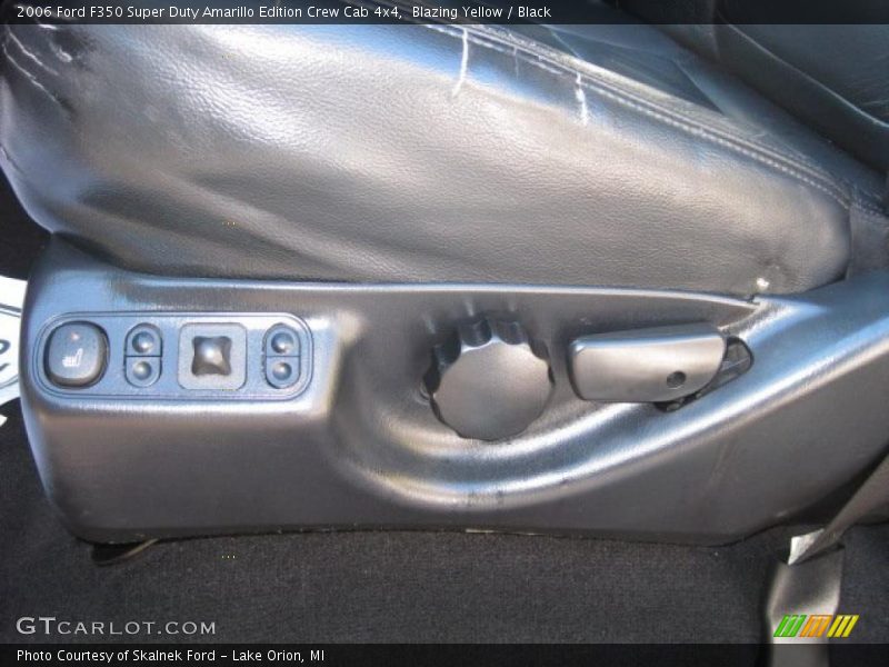 Blazing Yellow / Black 2006 Ford F350 Super Duty Amarillo Edition Crew Cab 4x4