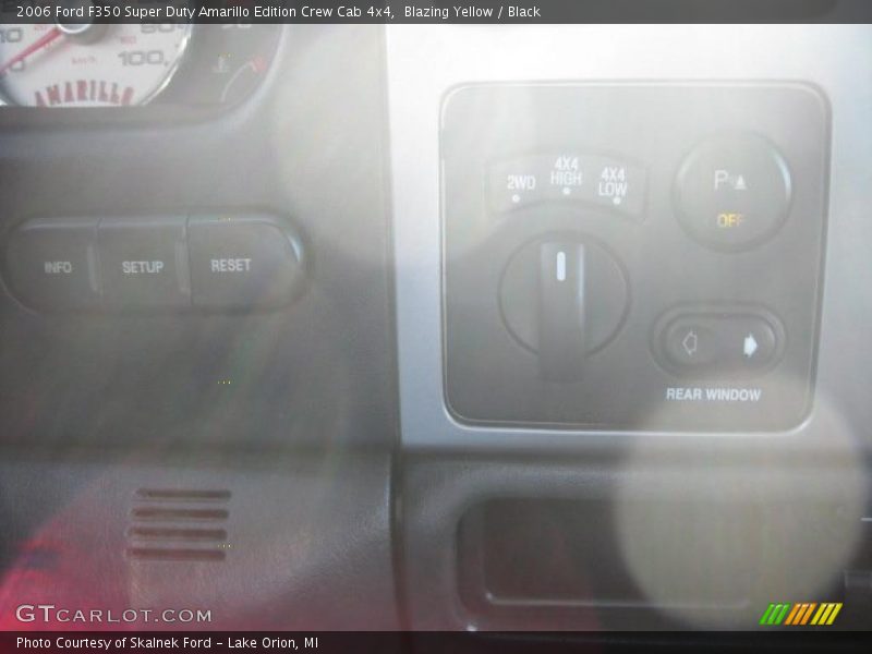 Blazing Yellow / Black 2006 Ford F350 Super Duty Amarillo Edition Crew Cab 4x4
