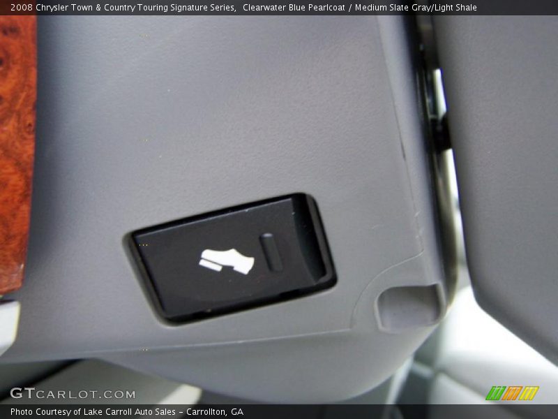 Clearwater Blue Pearlcoat / Medium Slate Gray/Light Shale 2008 Chrysler Town & Country Touring Signature Series