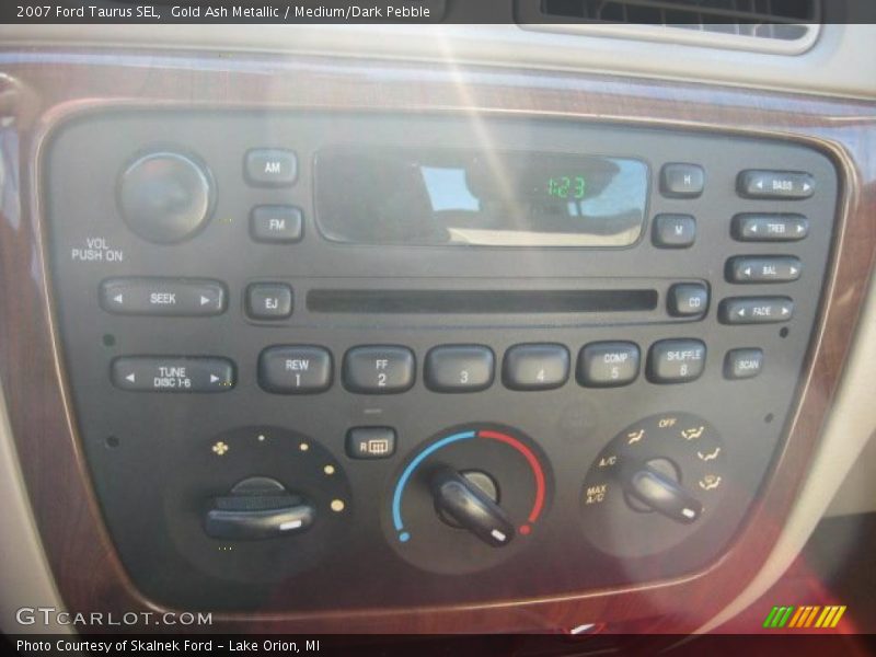 Gold Ash Metallic / Medium/Dark Pebble 2007 Ford Taurus SEL