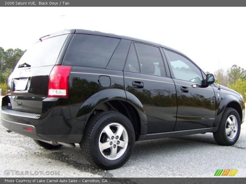Black Onyx / Tan 2006 Saturn VUE