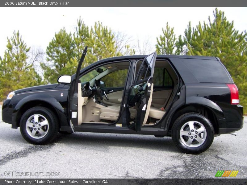 Black Onyx / Tan 2006 Saturn VUE